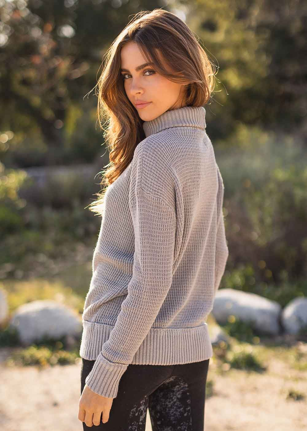 Morana Sweater in Hemp & Cotton Knit - Image 11