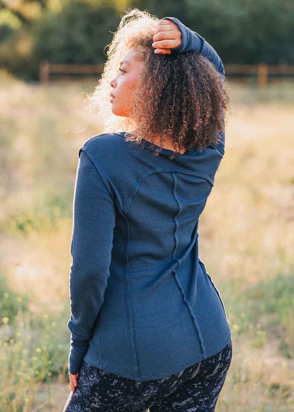 Zelda Tee in Organic Cotton & Bamboo - Image 10